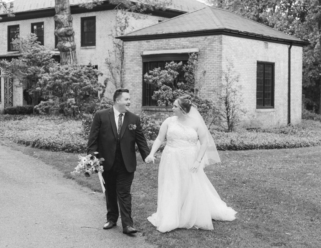 Bride and groom garden portraits Butler County
